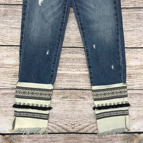 BlankNYC Embroidered High Rise Tapered Distressed Ankle Jeans Blue Denim Sz 24 - Picture 14 of 16
